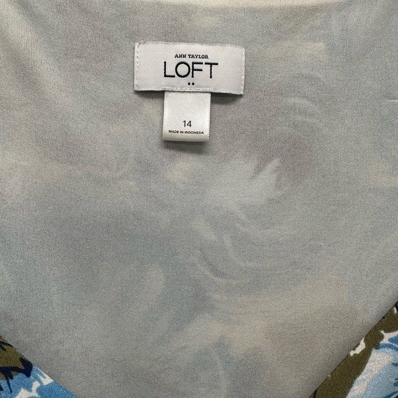 Loft Women’s Dress Sleeveless Sz 14 Empire Waist Floral Blue Sundress - Picture 4 of 6